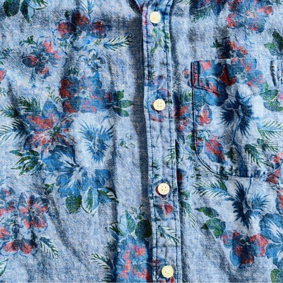 Gap Men's Hawaiian Floral Button Down Shirt XS - Picture 4 of 6